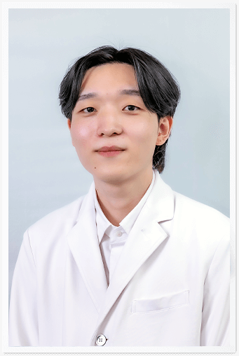 鍼灸師 金井柊弥